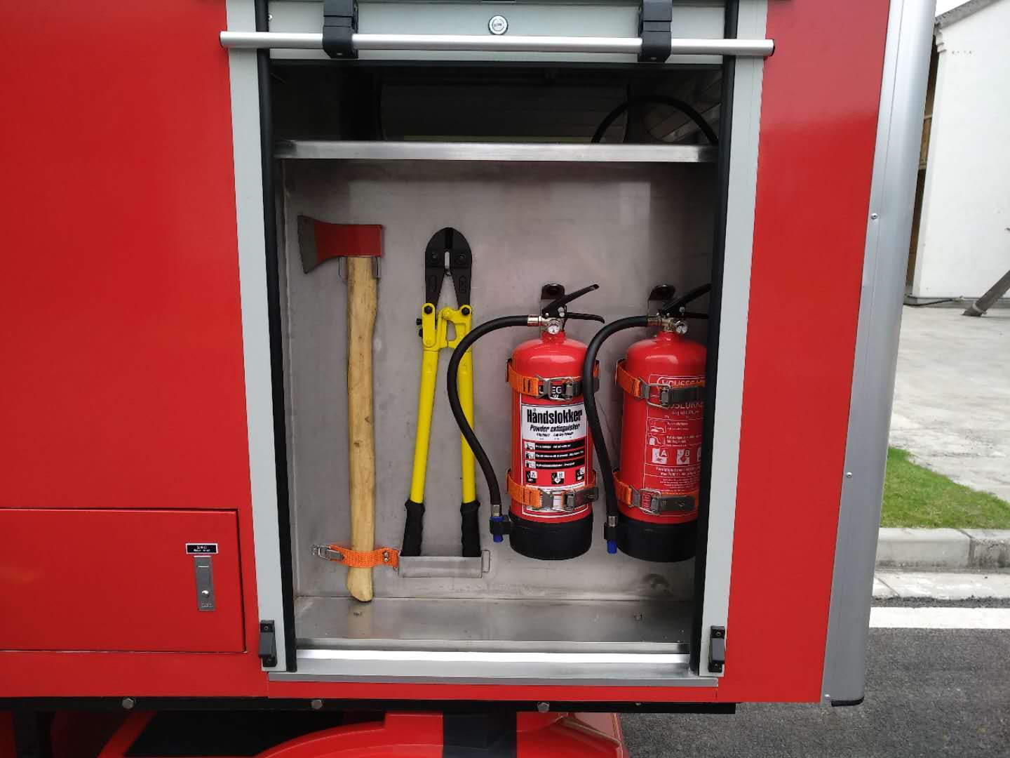 移動(dòng)式高壓細(xì)水霧消防站2